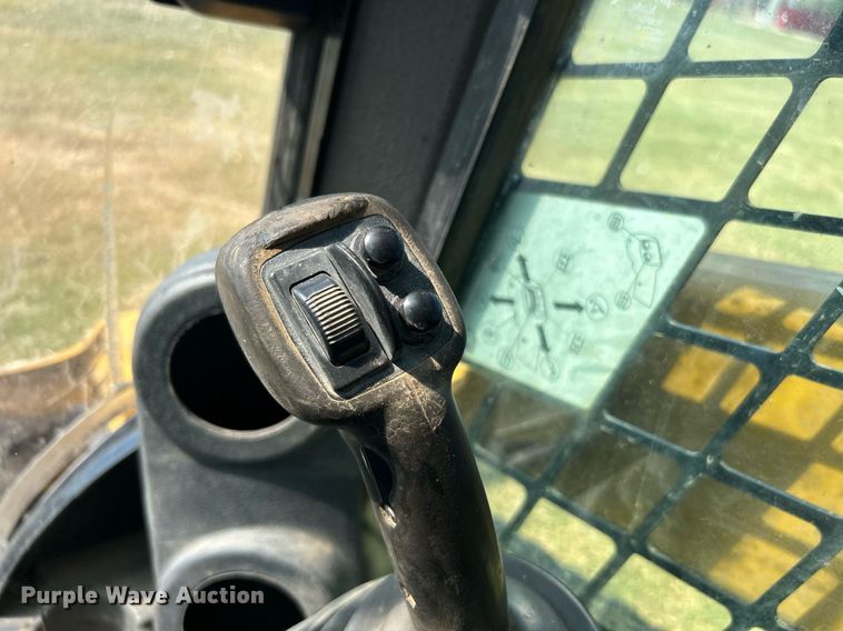 image for item DJ6318 2015 Caterpillar 299D  tracked skid steer loader