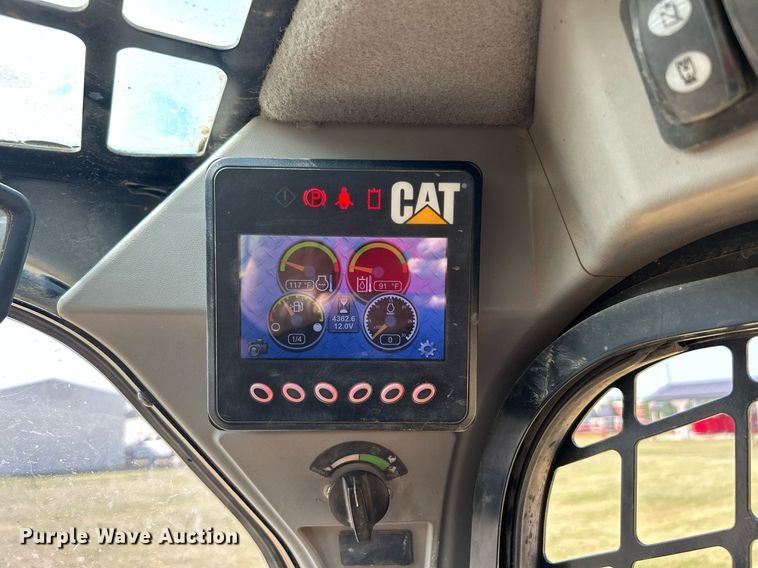 image for item DJ6318 2015 Caterpillar 299D  tracked skid steer loader