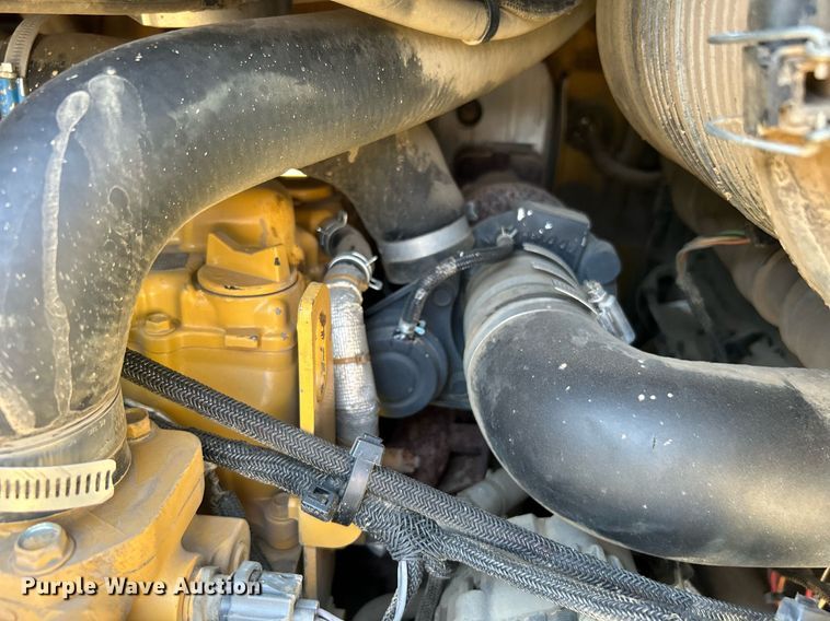 image for item DJ6318 2015 Caterpillar 299D  tracked skid steer loader