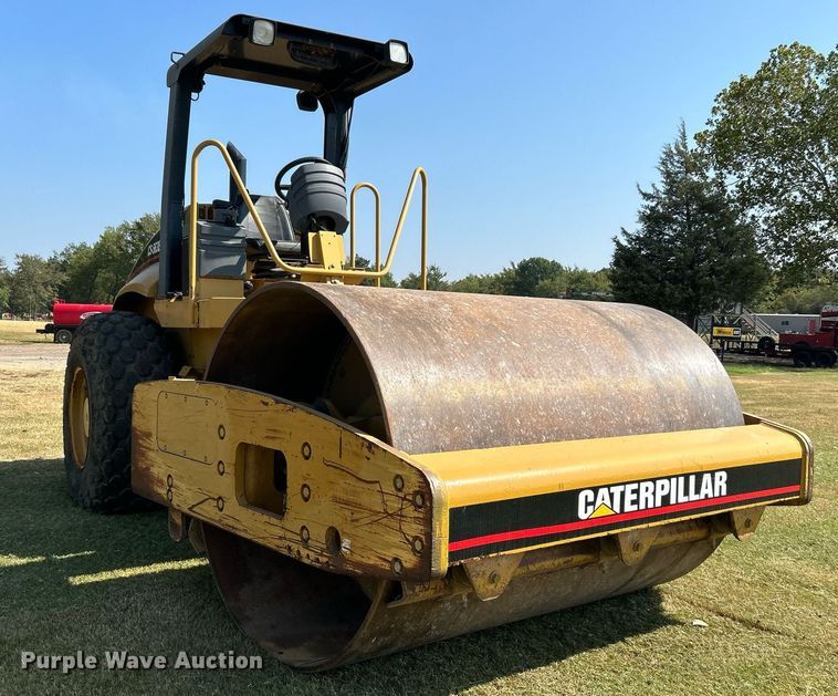 image for item DJ6319 2006 Caterpillar CS-563E  single drum roller