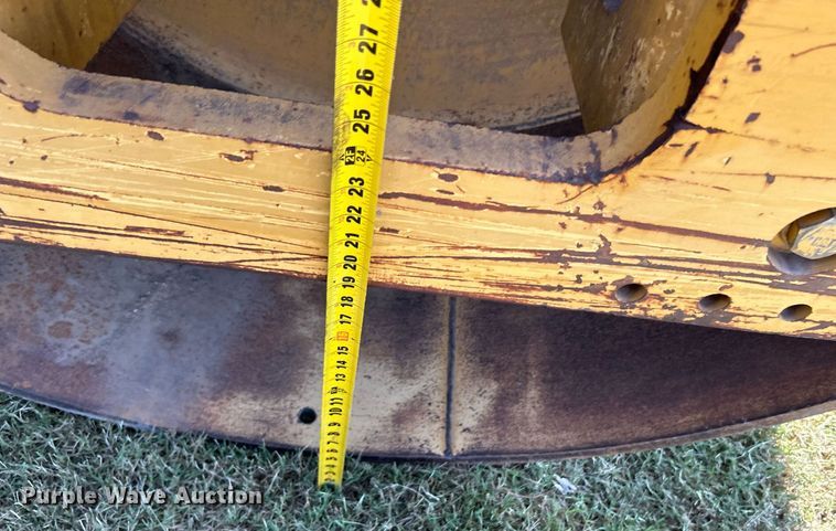 image for item DJ6319 2006 Caterpillar CS-563E  single drum roller