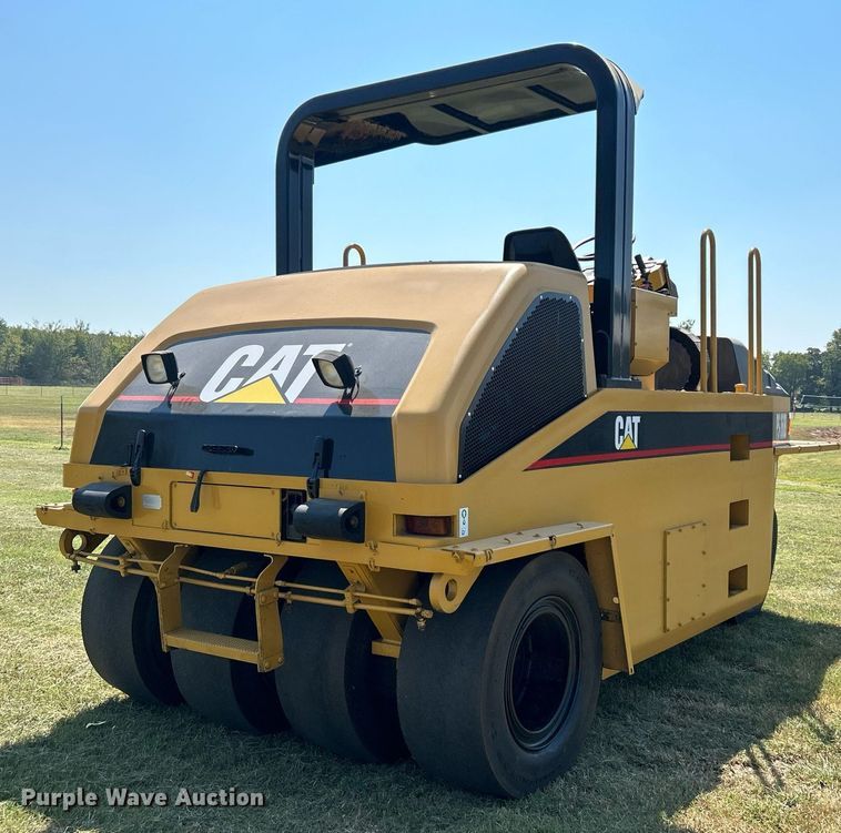 image for item DJ6320 2003 Caterpillar PS-360B  pneumatic roller