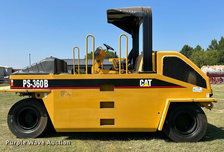 image for item DJ6320 2003 Caterpillar PS-360B  pneumatic roller