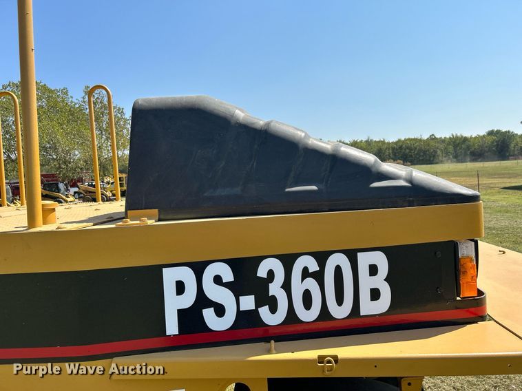 image for item DJ6320 2003 Caterpillar PS-360B  pneumatic roller