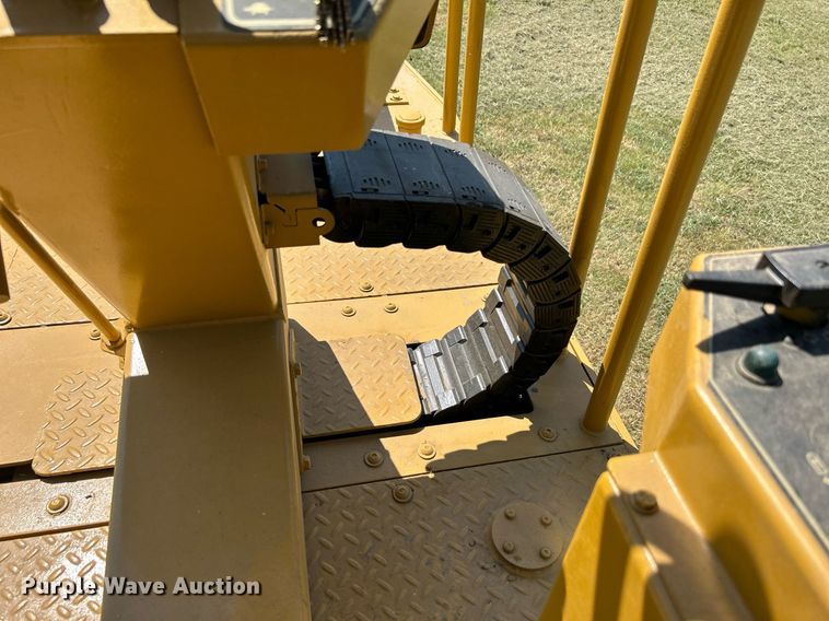 image for item DJ6320 2003 Caterpillar PS-360B  pneumatic roller