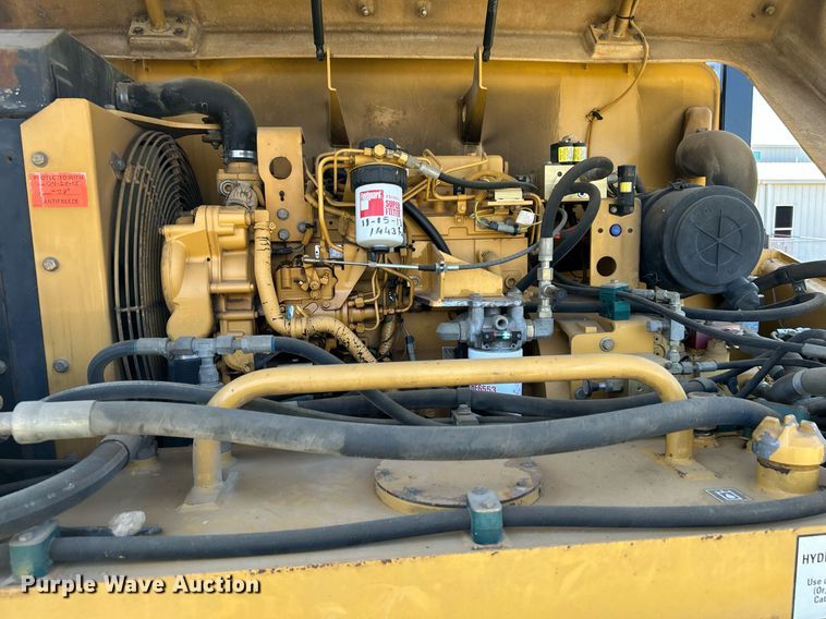 image for item DJ6320 2003 Caterpillar PS-360B  pneumatic roller