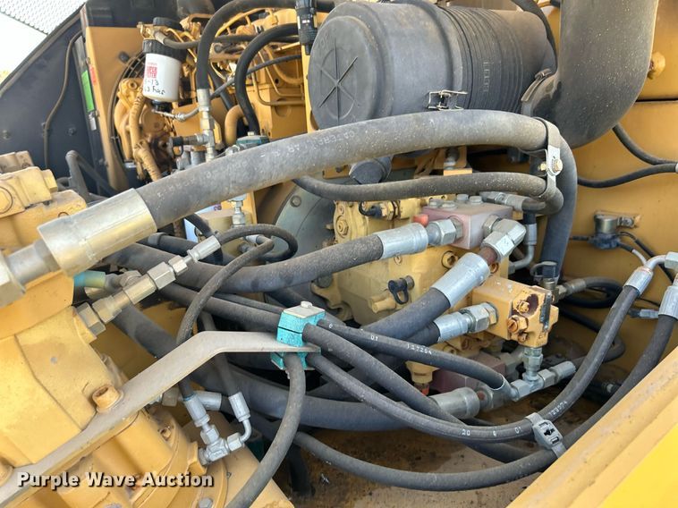 image for item DJ6320 2003 Caterpillar PS-360B  pneumatic roller