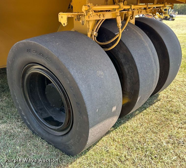 image for item DJ6320 2003 Caterpillar PS-360B  pneumatic roller