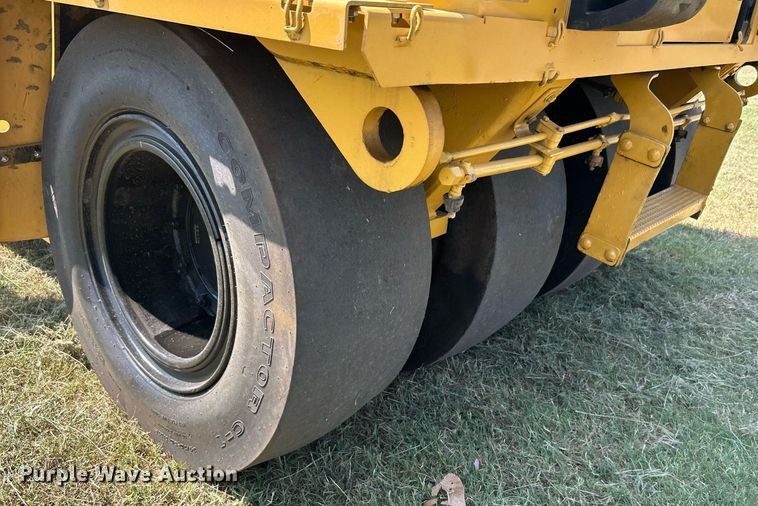 image for item DJ6320 2003 Caterpillar PS-360B  pneumatic roller