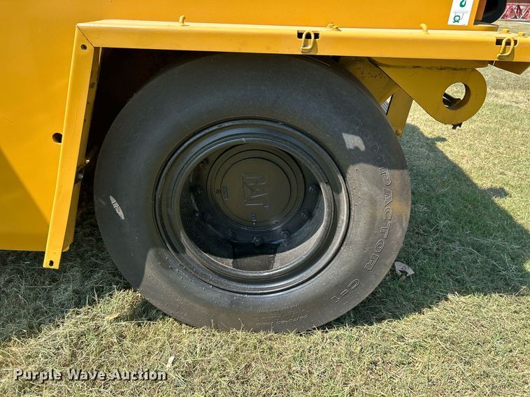 image for item DJ6320 2003 Caterpillar PS-360B  pneumatic roller