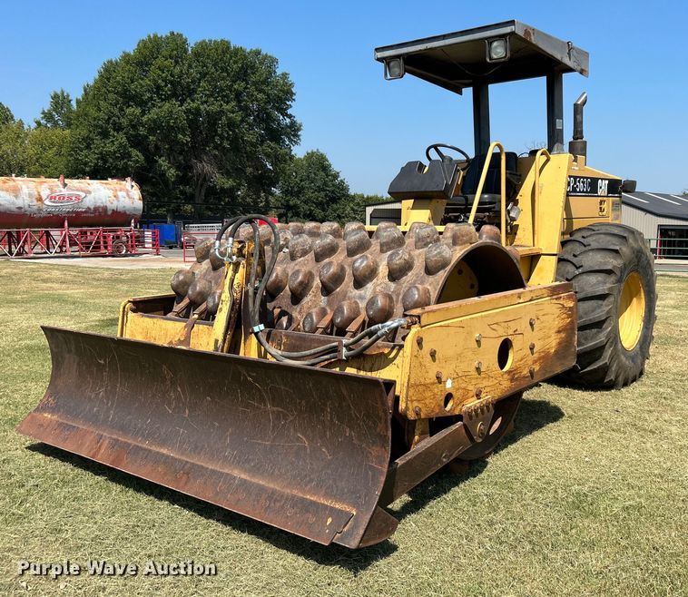 image for item DJ6321 1998 Caterpillar CP-563C  single drum roller