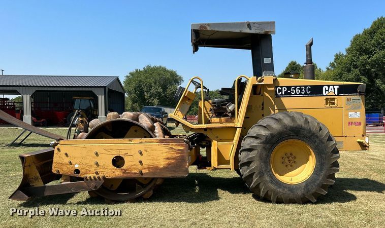 image for item DJ6321 1998 Caterpillar CP-563C  single drum roller