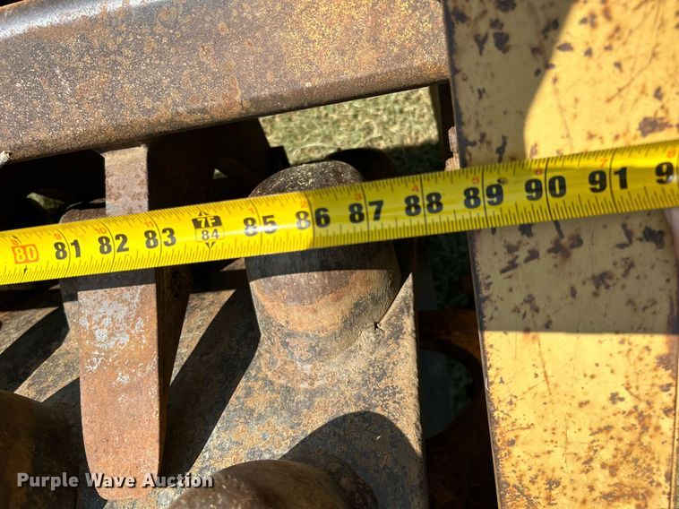 image for item DJ6321 1998 Caterpillar CP-563C  single drum roller