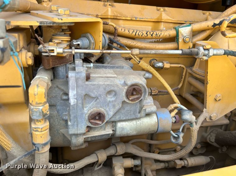 image for item DJ6321 1998 Caterpillar CP-563C  single drum roller