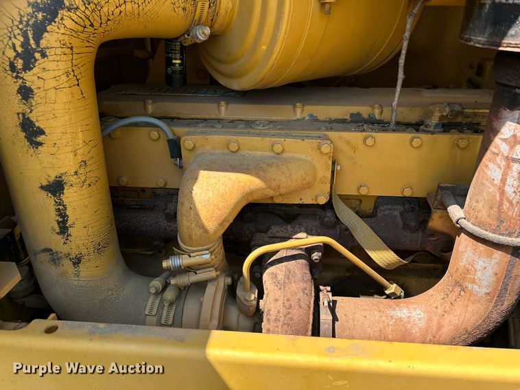 image for item DJ6321 1998 Caterpillar CP-563C  single drum roller