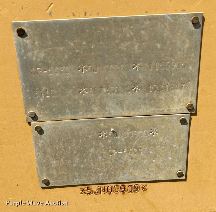 image for item DJ6321 1998 Caterpillar CP-563C  single drum roller