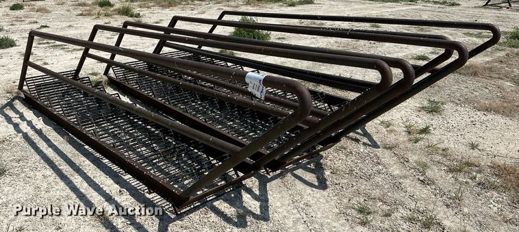 image for item DK2502 (3) steel stairs