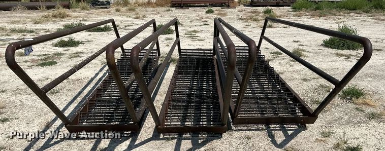 image for item DK2502 (3) steel stairs