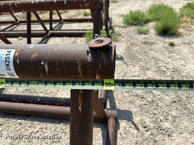 image for item DK2514 (4) pipe racks