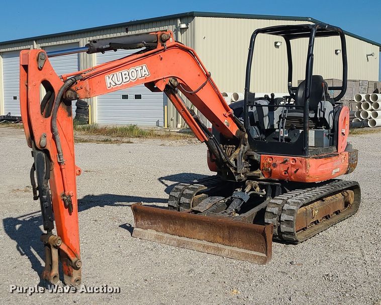 image for item DK4084 2014 Kubota KX040-4R1A  mini excavator