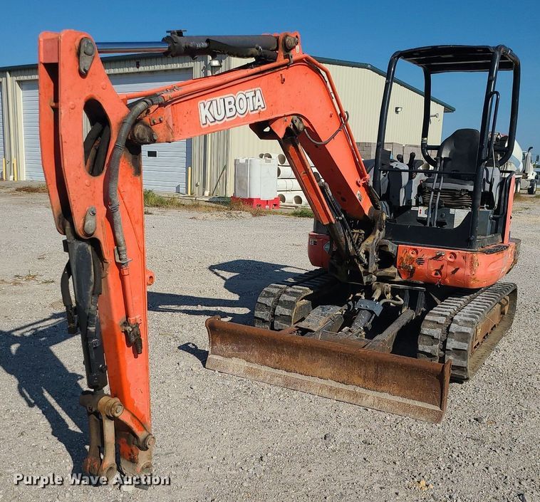 image for item DK4084 2014 Kubota KX040-4R1A  mini excavator