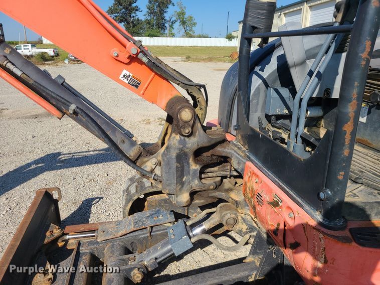 image for item DK4084 2014 Kubota KX040-4R1A  mini excavator