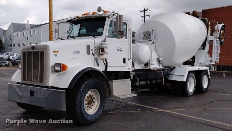 image for item DK8769 2007 Peterbilt 357 ready mix truck