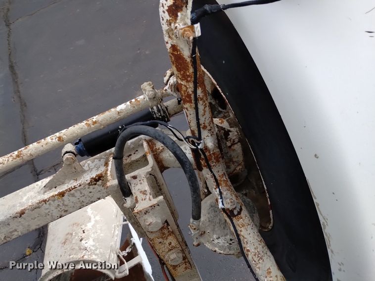 image for item DK8769 2007 Peterbilt 357 ready mix truck