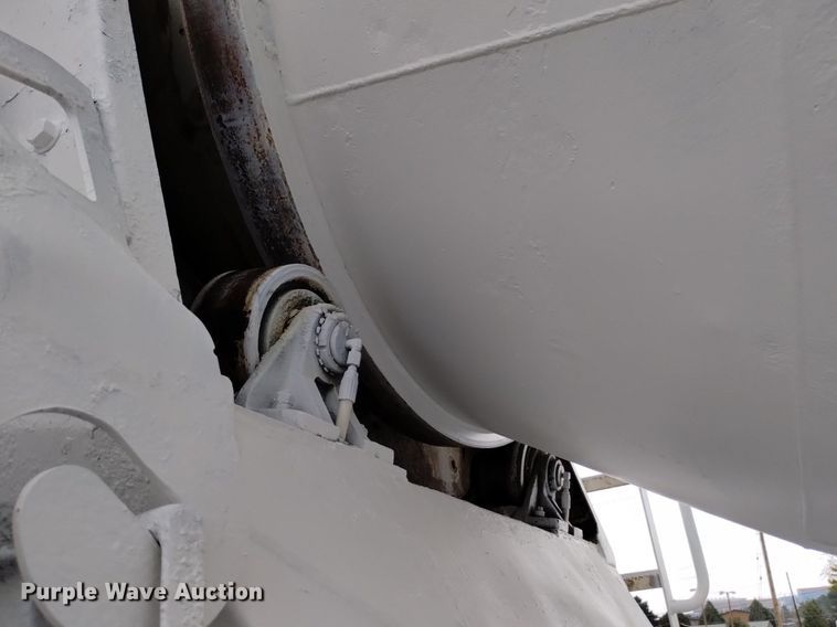 image for item DK8769 2007 Peterbilt 357 ready mix truck