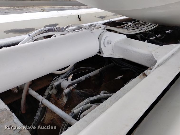 image for item DK8769 2007 Peterbilt 357 ready mix truck