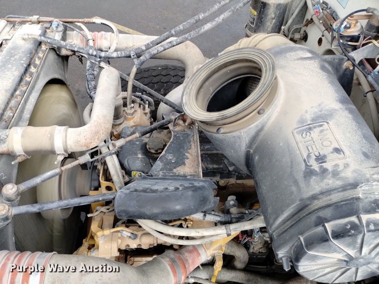 image for item DK8769 2007 Peterbilt 357 ready mix truck