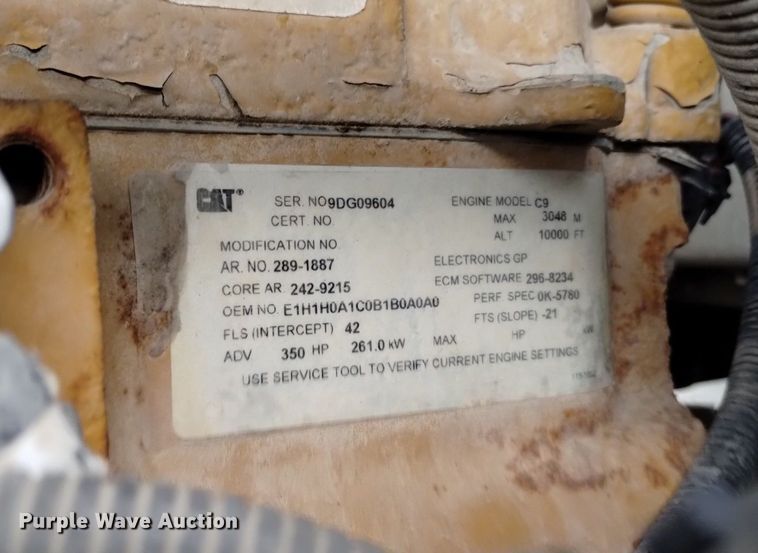 image for item DK8769 2007 Peterbilt 357 ready mix truck