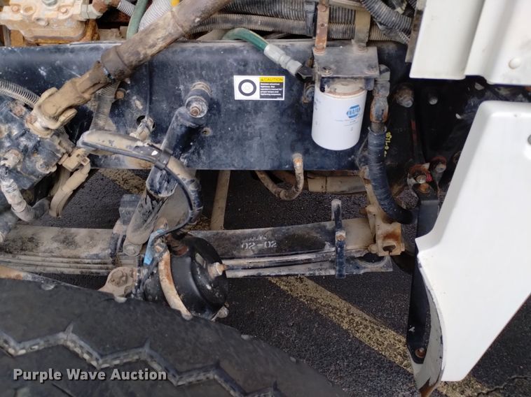 image for item DK8769 2007 Peterbilt 357 ready mix truck