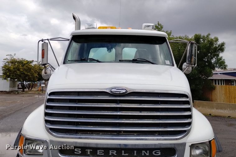 image for item DK8770 2004 Sterling LT9500  ready mix truck