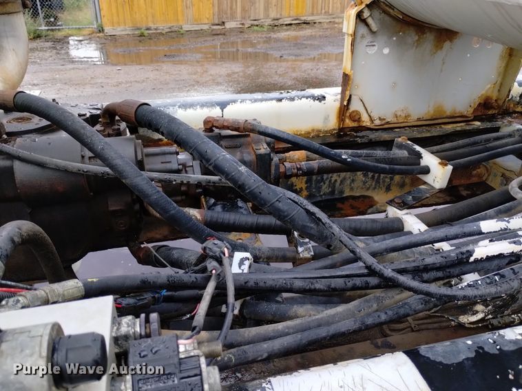 image for item DK8770 2004 Sterling LT9500  ready mix truck