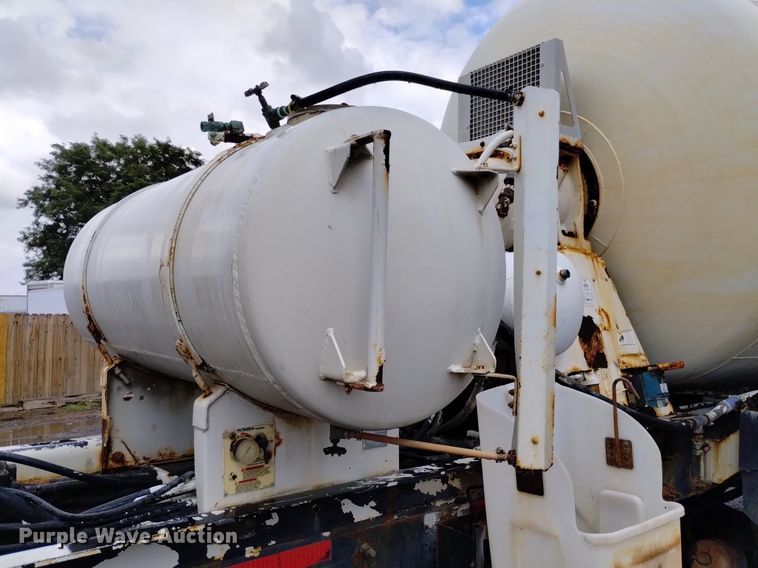 image for item DK8770 2004 Sterling LT9500  ready mix truck