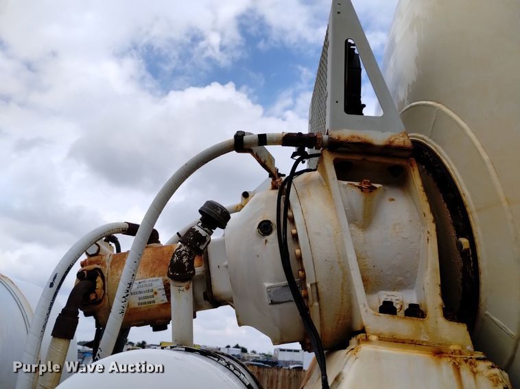 image for item DK8770 2004 Sterling LT9500  ready mix truck