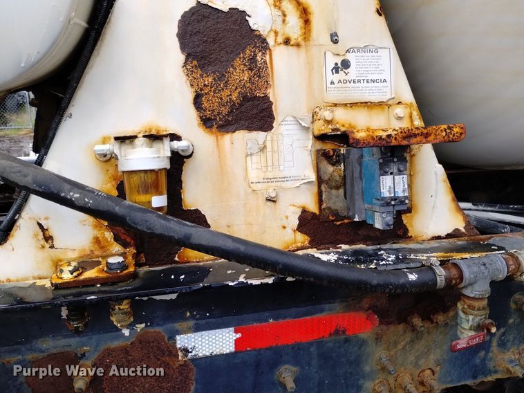 image for item DK8770 2004 Sterling LT9500  ready mix truck