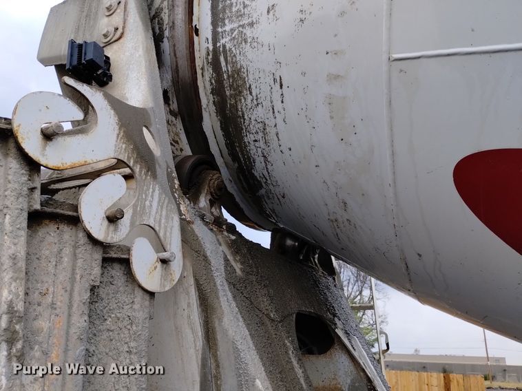 image for item DK8770 2004 Sterling LT9500  ready mix truck