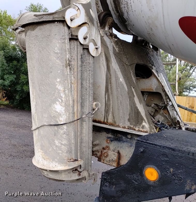 image for item DK8770 2004 Sterling LT9500  ready mix truck