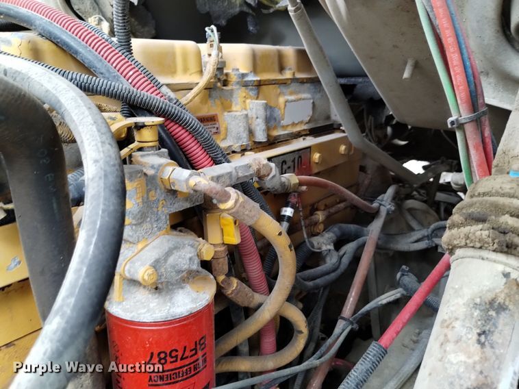 image for item DK8770 2004 Sterling LT9500  ready mix truck