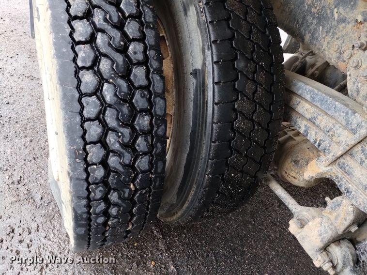 image for item DK8770 2004 Sterling LT9500  ready mix truck