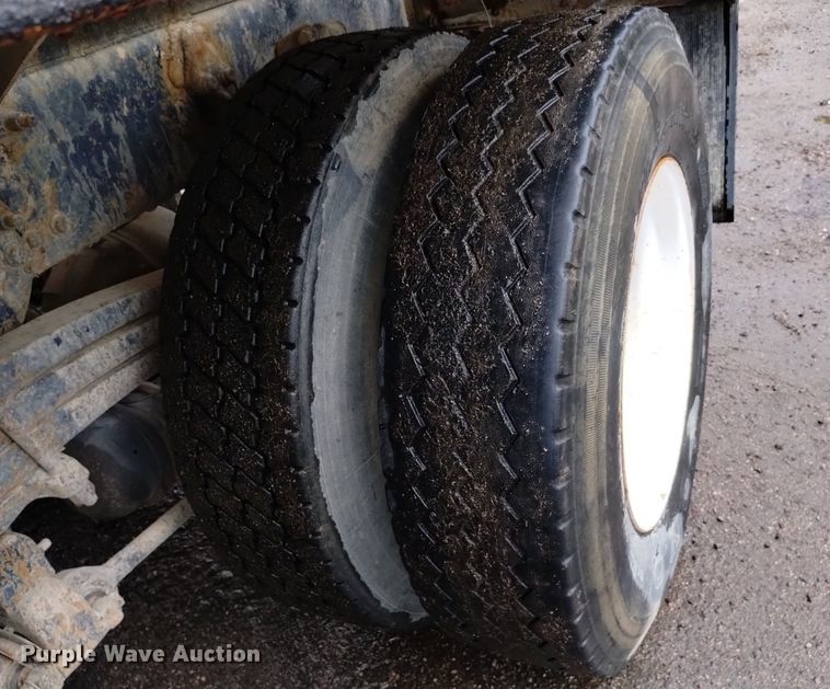 image for item DK8770 2004 Sterling LT9500  ready mix truck