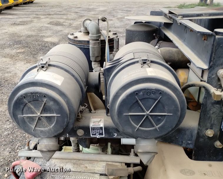 image for item DK8773 Sullair 185JD  air compressor