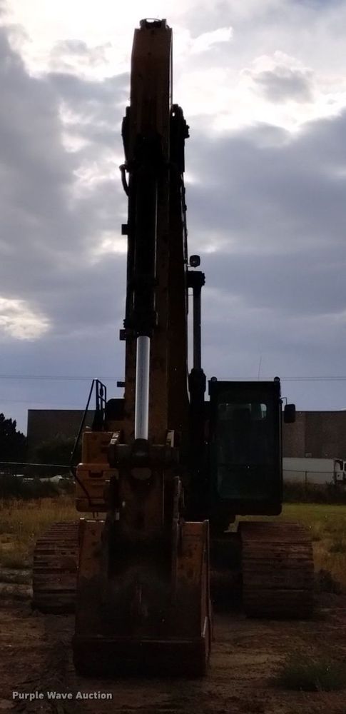 image for item DK8774 2017 Caterpillar 349FL  excavator