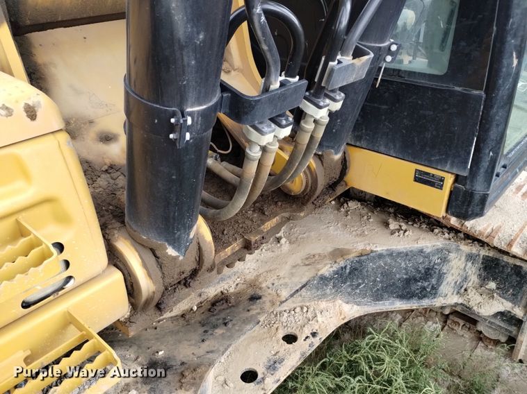 image for item DK8774 2017 Caterpillar 349FL  excavator