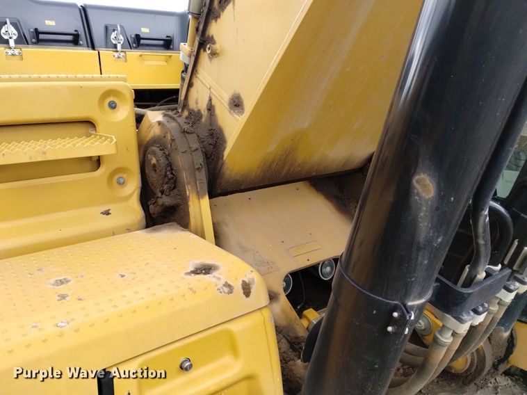 image for item DK8774 2017 Caterpillar 349FL  excavator