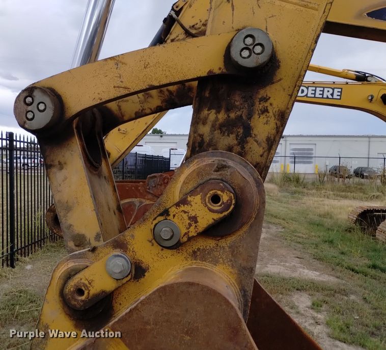 image for item DK8774 2017 Caterpillar 349FL  excavator
