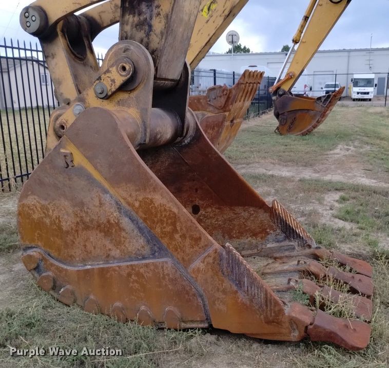 image for item DK8774 2017 Caterpillar 349FL  excavator