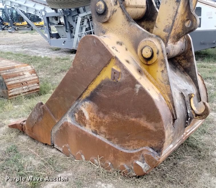 image for item DK8774 2017 Caterpillar 349FL  excavator